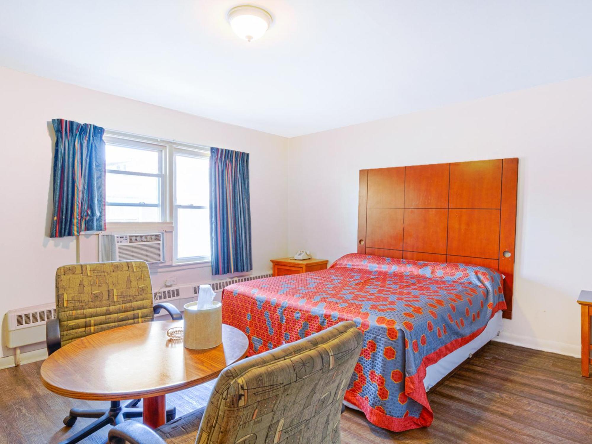 Manor Motel By Oyo Near Oak Brook Chicago Westchester Хилсайд Екстериор снимка
