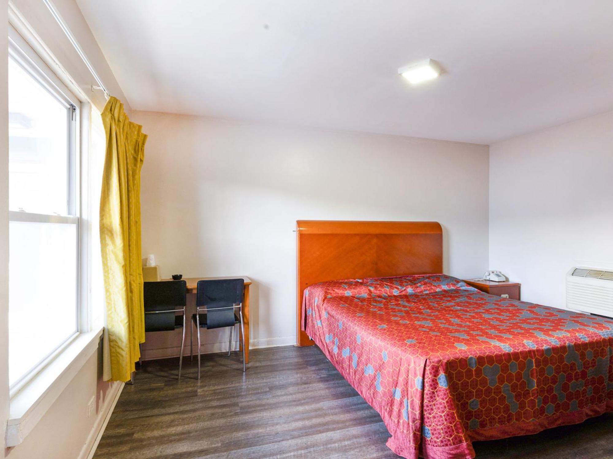 Manor Motel By Oyo Near Oak Brook Chicago Westchester Хилсайд Екстериор снимка