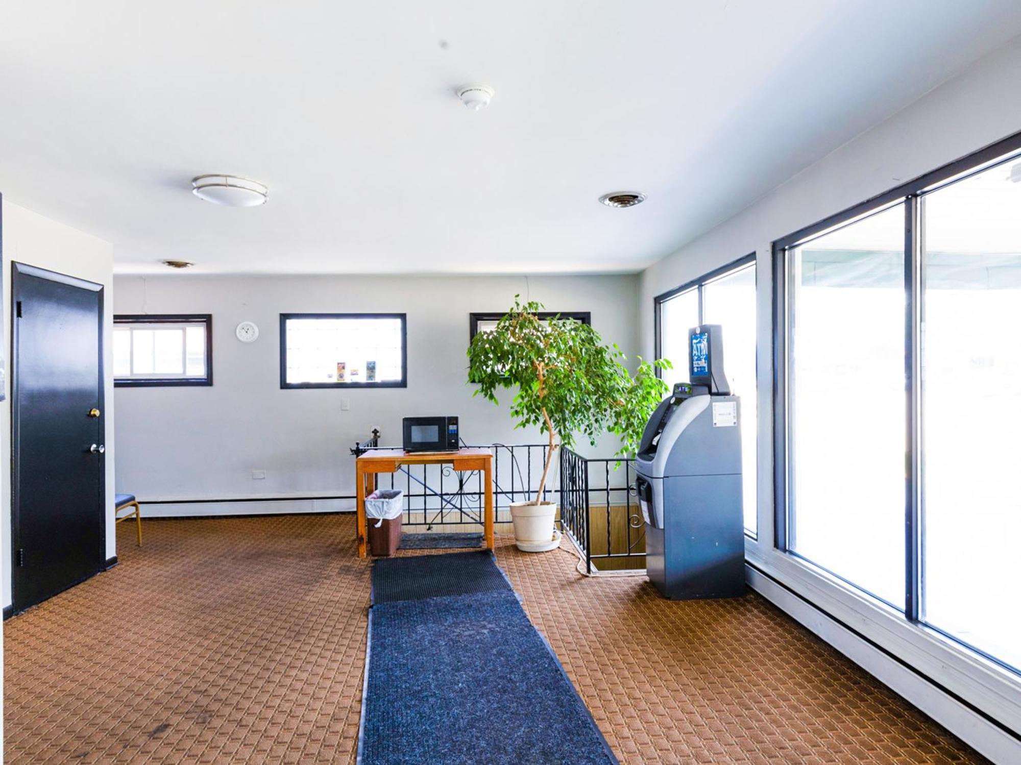 Manor Motel By Oyo Near Oak Brook Chicago Westchester Хилсайд Екстериор снимка
