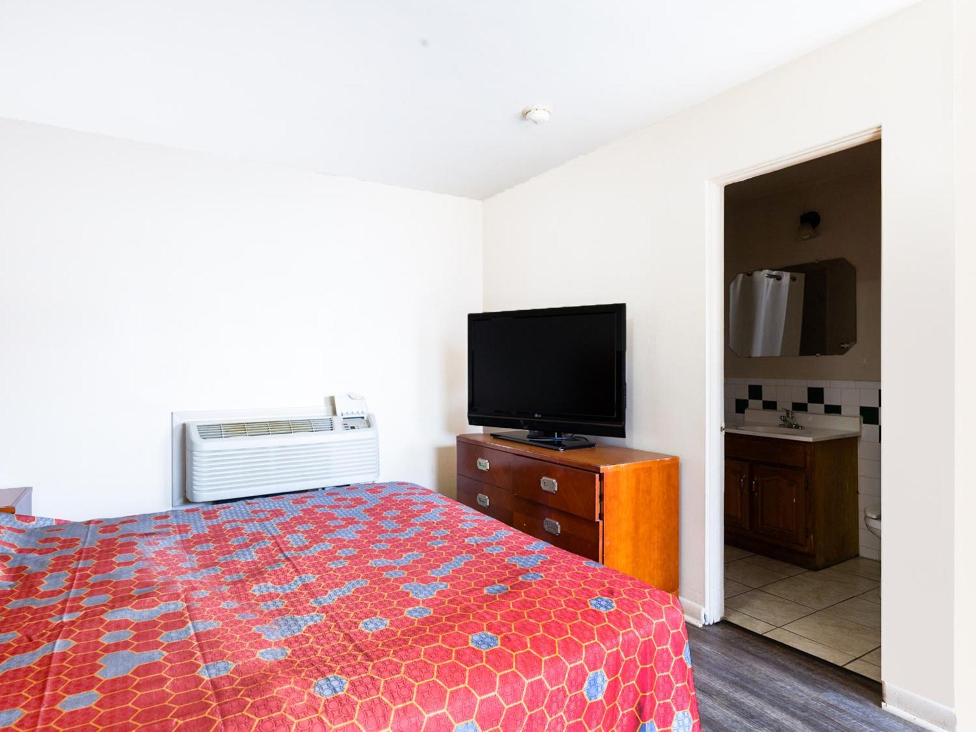 Manor Motel By Oyo Near Oak Brook Chicago Westchester Хилсайд Екстериор снимка
